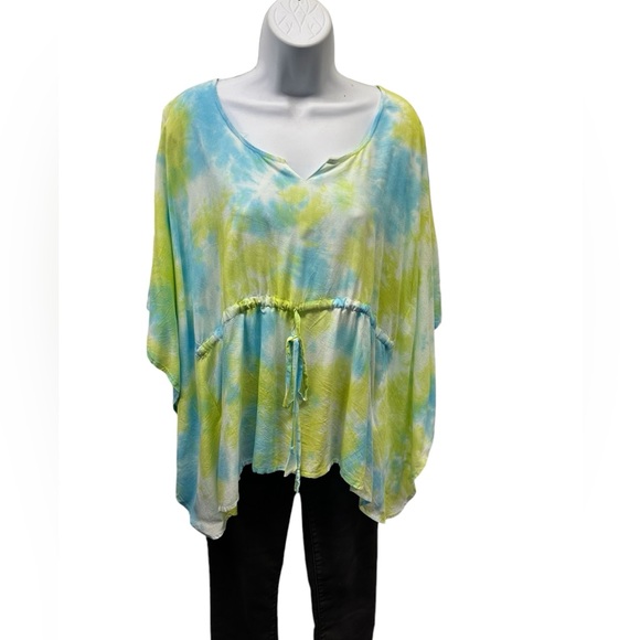 Sacred Threads Tops - NWT.  Tye-Dye Onesize   Sacred Threads Blouse.   S/M in size. BL/RD14.